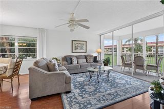 1087 Forest Lakes DR 201, Naples, FL 34105
