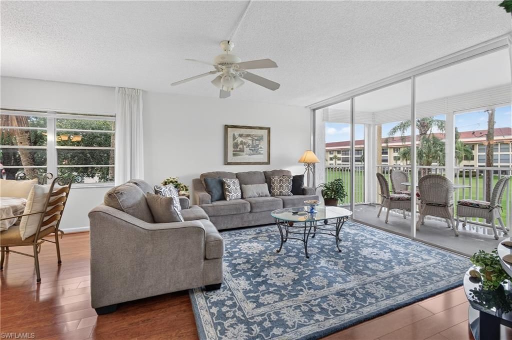 1087 Forest Lakes DR 201, Naples, FL 34105