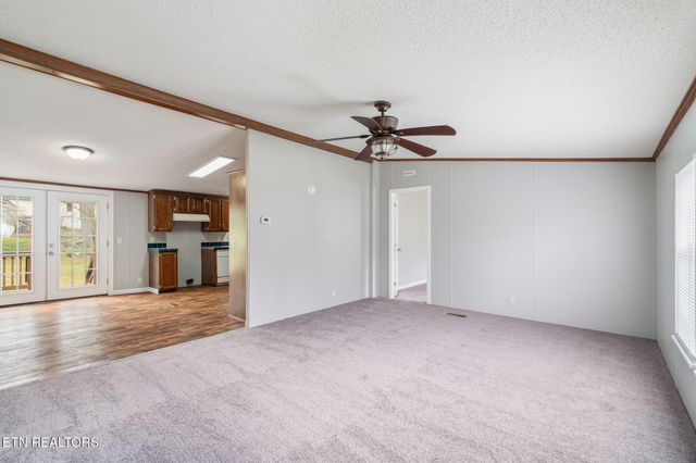 4504 Winslow Drive, Strawberry Plains, TN 37871