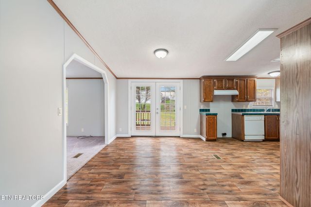 4504 Winslow Drive, Strawberry Plains, TN 37871