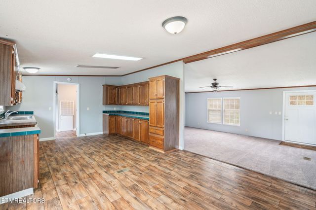 4504 Winslow Drive, Strawberry Plains, TN 37871