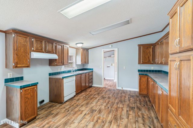 4504 Winslow Drive, Strawberry Plains, TN 37871