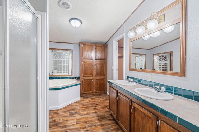 4504 Winslow Drive, Strawberry Plains, TN 37871