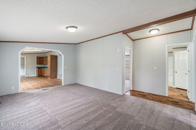 4504 Winslow Drive, Strawberry Plains, TN 37871