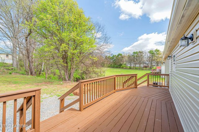 4504 Winslow Drive, Strawberry Plains, TN 37871