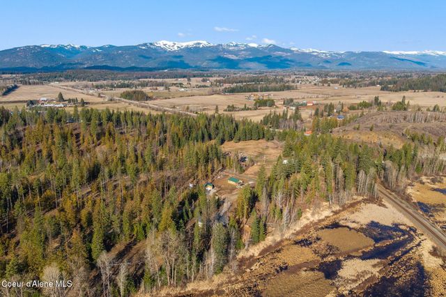 9490 Sunnyside Rd, Sandpoint, ID 83864