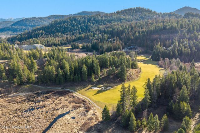 9490 Sunnyside Rd, Sandpoint, ID 83864