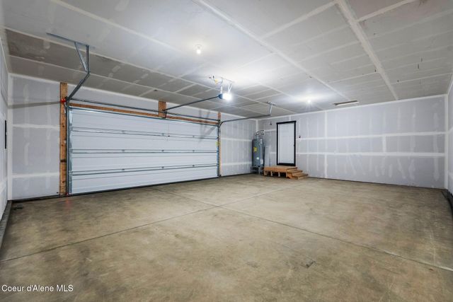 9490 Sunnyside Rd, Sandpoint, ID 83864