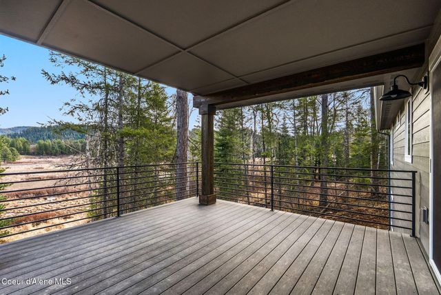 9490 Sunnyside Rd, Sandpoint, ID 83864