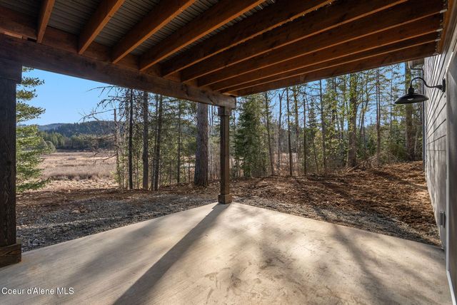 9490 Sunnyside Rd, Sandpoint, ID 83864