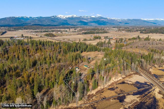 9490 Sunnyside Rd, Sandpoint, ID 83864