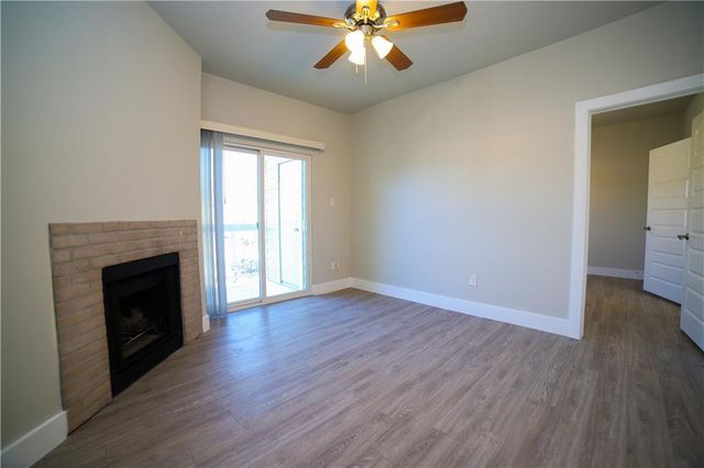 114 E 31st ST 208, Austin, TX 78705