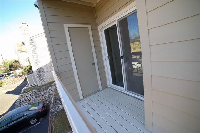 114 E 31st ST 208, Austin, TX 78705