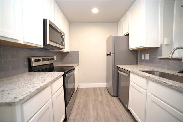 114 E 31st ST 208, Austin, TX 78705