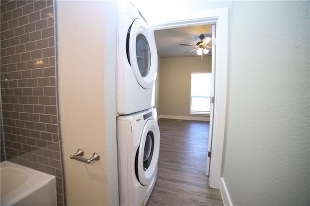 114 E 31st ST 208, Austin, TX 78705