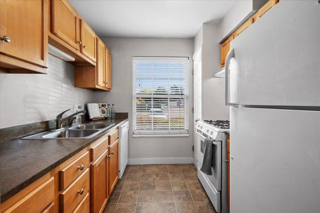 4565 Tabor Road NW 38, Comstock Park, MI 49321