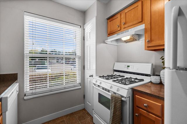 4565 Tabor Road NW 38, Comstock Park, MI 49321