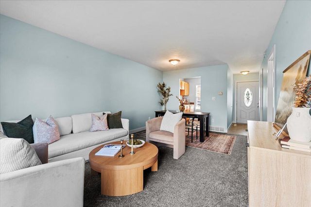 4565 Tabor Road NW 38, Comstock Park, MI 49321