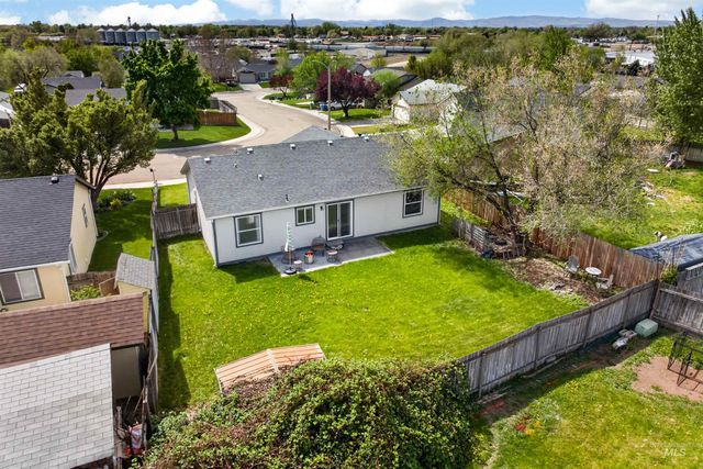 2600 Muskrat Ave, Nampa, ID 83687
