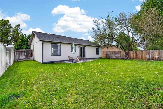 2600 Muskrat Ave, Nampa, ID 83687