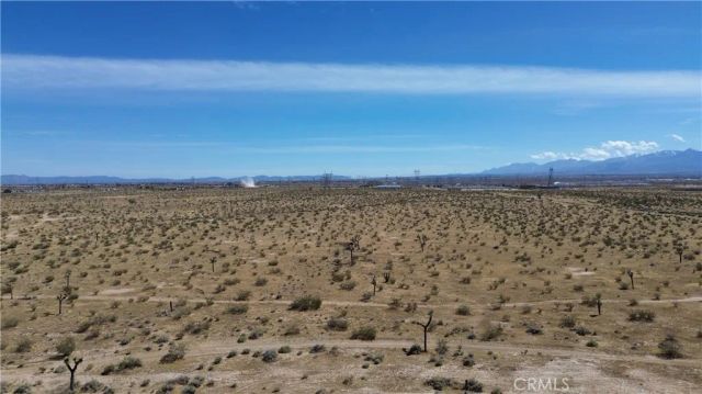 2 Air Expressway, Adelanto, CA 92301