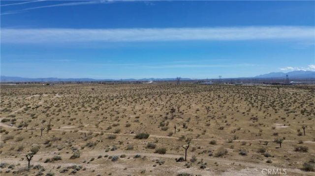 2 Air Expressway, Adelanto, CA 92301