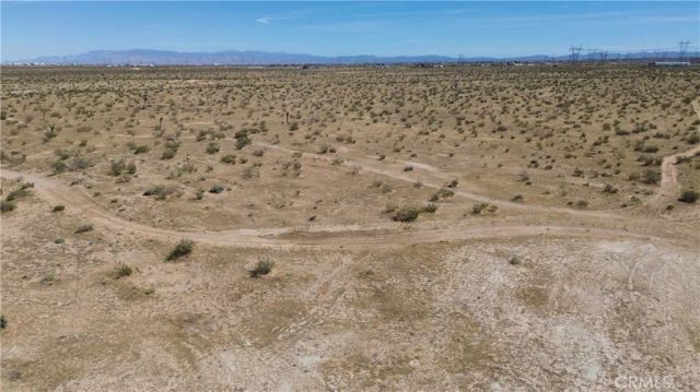 2 Air Expressway, Adelanto, CA 92301