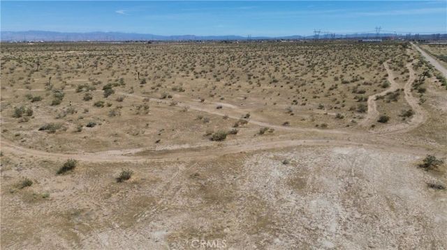 2 Air Expressway, Adelanto, CA 92301