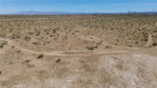 2 Air Expressway, Adelanto, CA 92301