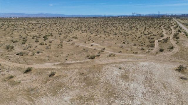 2 Air Expressway, Adelanto, CA 92301