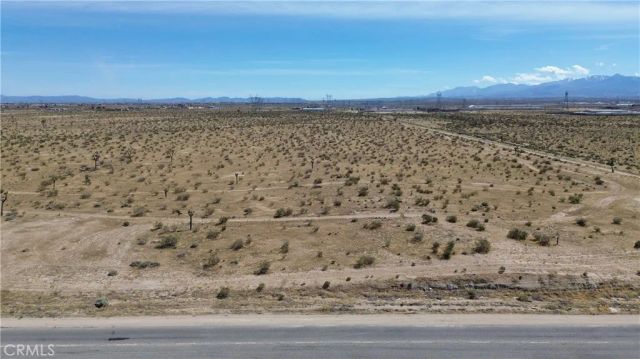 2 Air Expressway, Adelanto, CA 92301