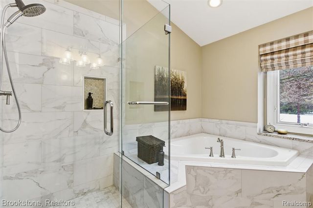 12170 Shaffer Road, Davisburg, MI 48350