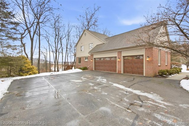 12170 Shaffer Road, Davisburg, MI 48350