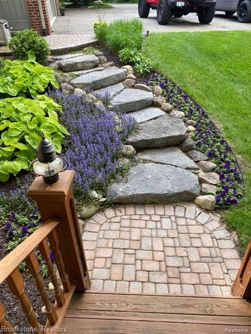 12170 Shaffer Road, Davisburg, MI 48350