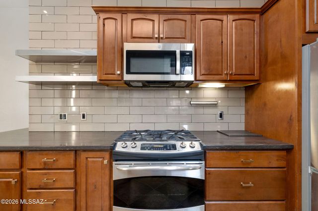 344 S 6th Avenue, Tucson, AZ 85701