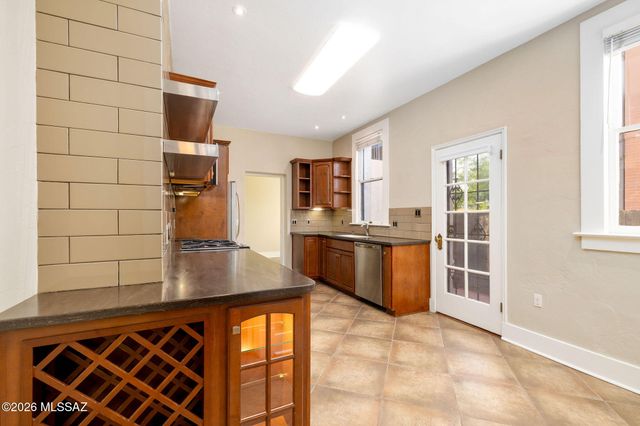 344 S 6th Avenue, Tucson, AZ 85701