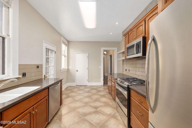 344 S 6th Avenue, Tucson, AZ 85701