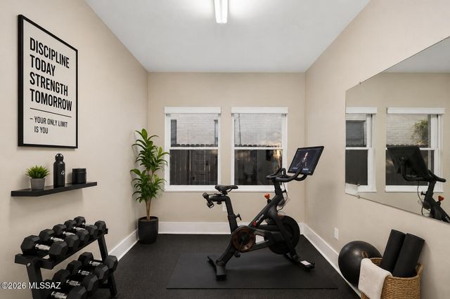 344 S 6th Avenue, Tucson, AZ 85701
