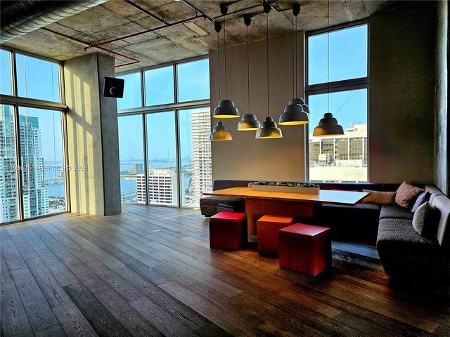 151 SE 1st St 801, Miami, FL 33131