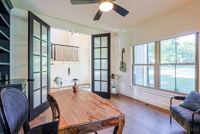 9200 Village Green Drive, Montgomery, OH 45242