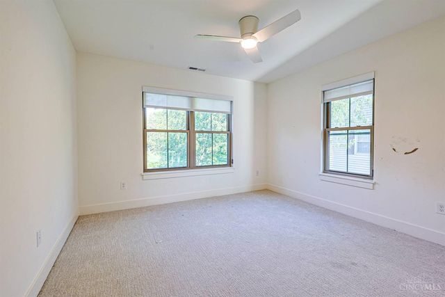 9200 Village Green Drive, Montgomery, OH 45242