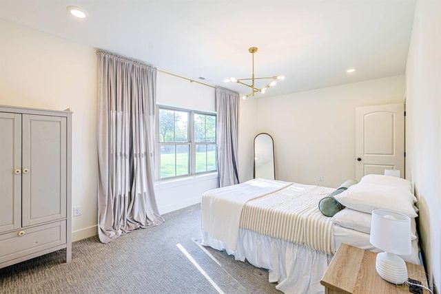 9200 Village Green Drive, Montgomery, OH 45242