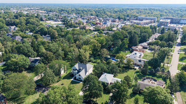 9200 Village Green Drive, Montgomery, OH 45242