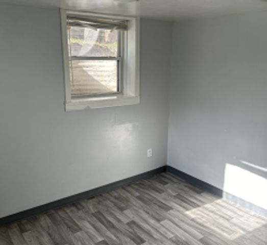 542 Hazel Street N Unit 1, Saint Paul, MN 55119