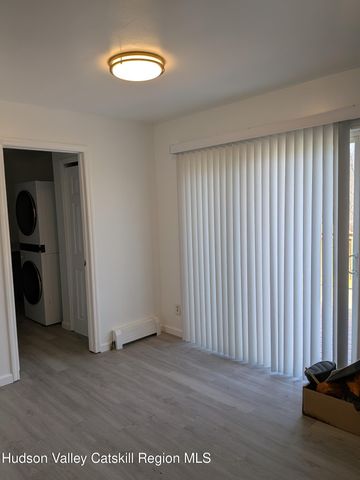 1739 Route 32, Saugerties, NY 12477