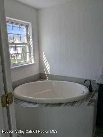 1739 Route 32, Saugerties, NY 12477