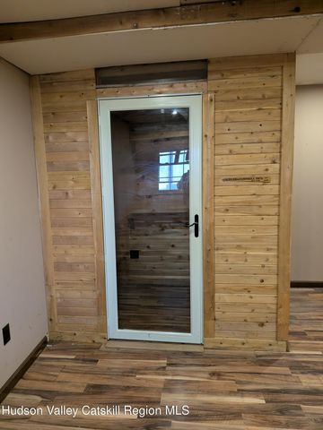 1739 Route 32, Saugerties, NY 12477