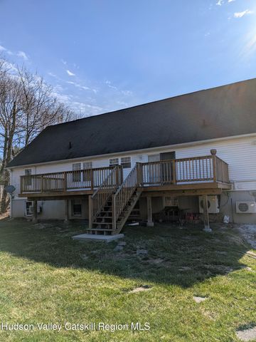 1739 Route 32, Saugerties, NY 12477