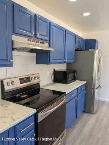 1739 Route 32, Saugerties, NY 12477