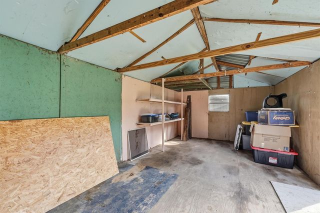 428 County Road 410, Dayton, TX 77535